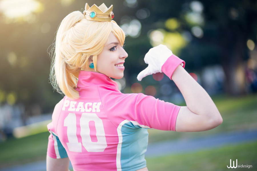 Cosplay Wednesday - Super Mario Strikers' Princess Peach
