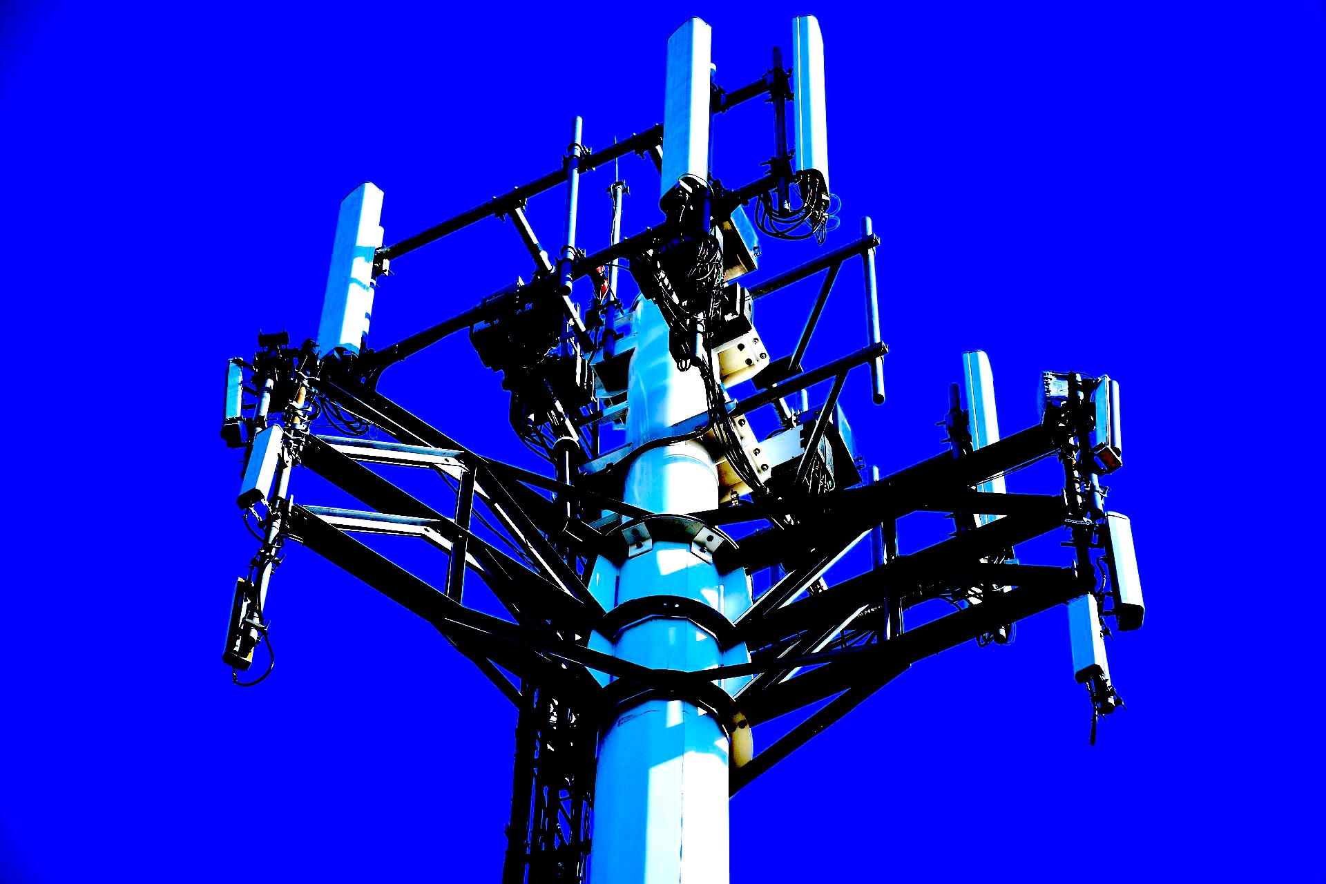 An open standard threatens to disrupt the cloistered world of wireless networking